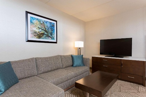 DoubleTree by Hilton Pleasant Prairie Kenosha image 13